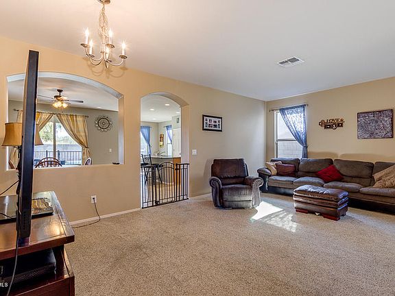 5th image of 1727 S 169th Ave