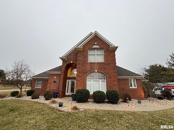 2nd image of 1302 Camden Ct