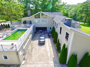 1157 Congress St, Fairfield, CT 06825