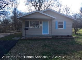 2810 W College St, Springfield, MO 65802