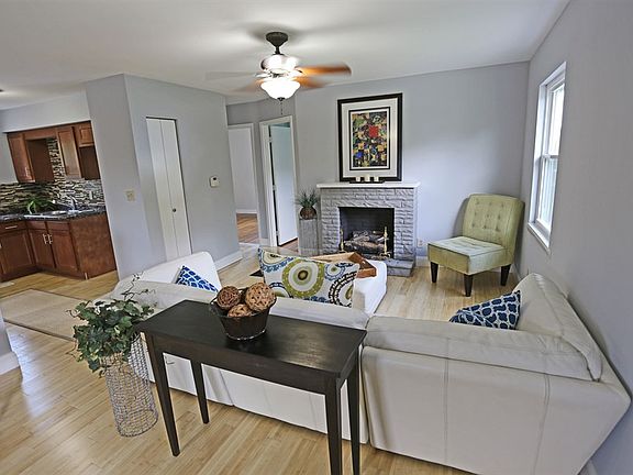 3rd image of 3673 Niles Dr