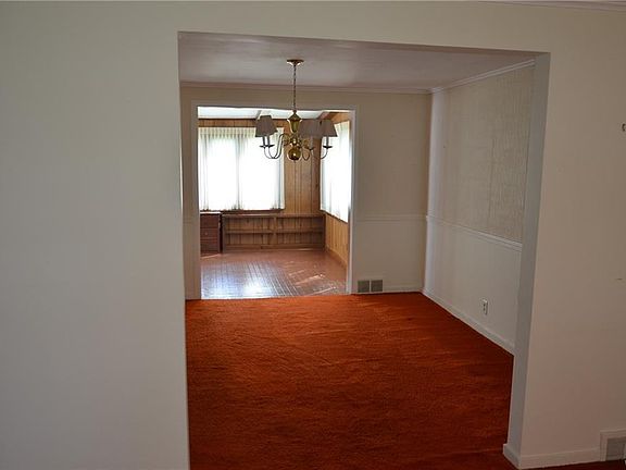 4th image of 477 Highland Ave