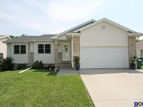1948 SW 33rd St, Lincoln, NE 68522