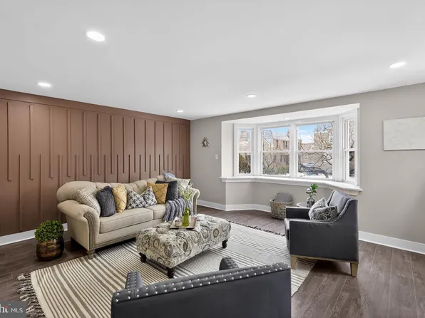 1309 E Cardeza St, Philadelphia, PA 19119