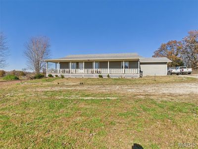27821 Pacific Dr, Lebanon, MO, 65536