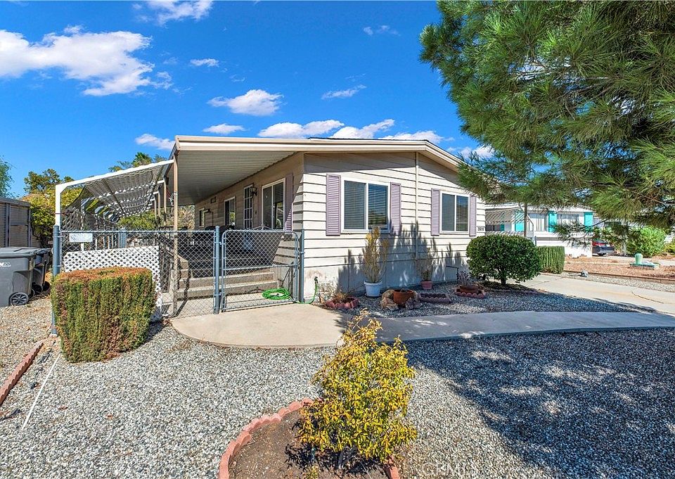 1st image of 26018 Fountain Palm Dr