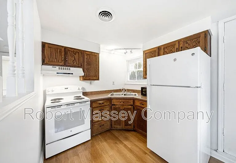 1271 Cherokee Rd #6 — Photo 4