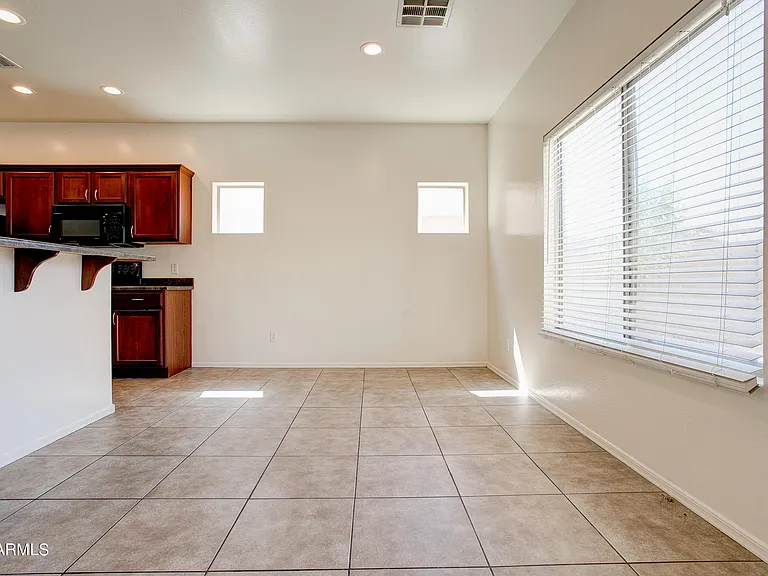 9928 W Chipman Rd — Photo 10