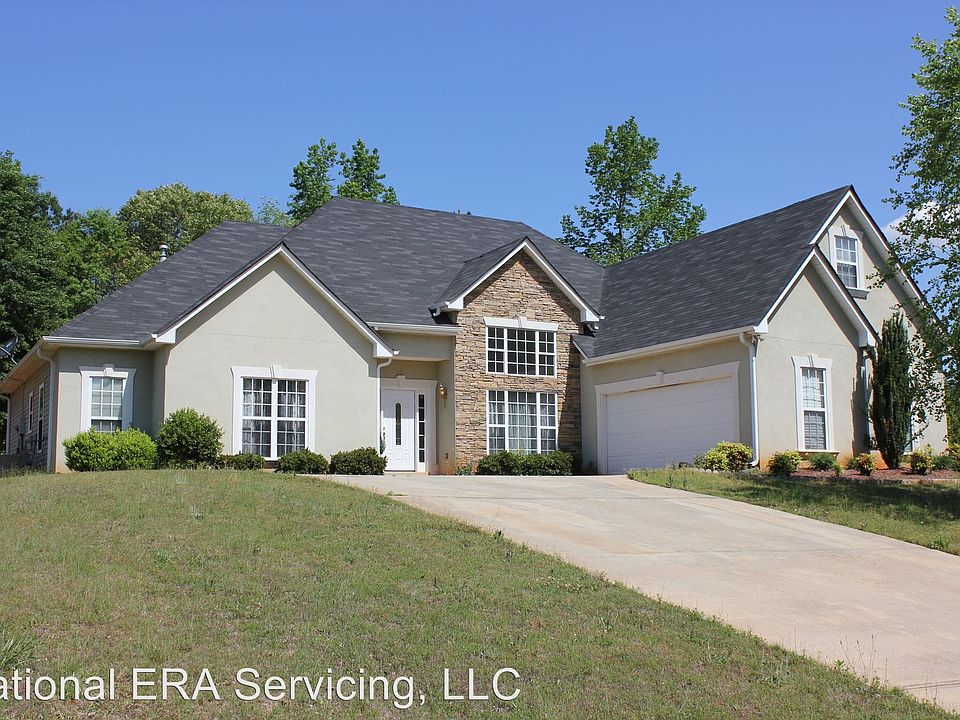 1st image of 3107 Claridge Dr