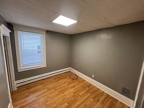 3rd image of 443-445 Scott St #1R