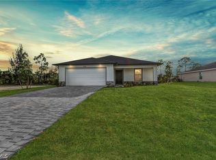 4110 NE 19th Place Cpe, Coral, FL 33909