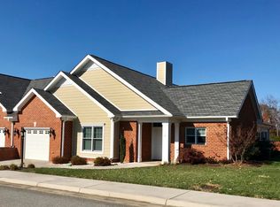116 Retirement Dr, Huddleston, VA 24101