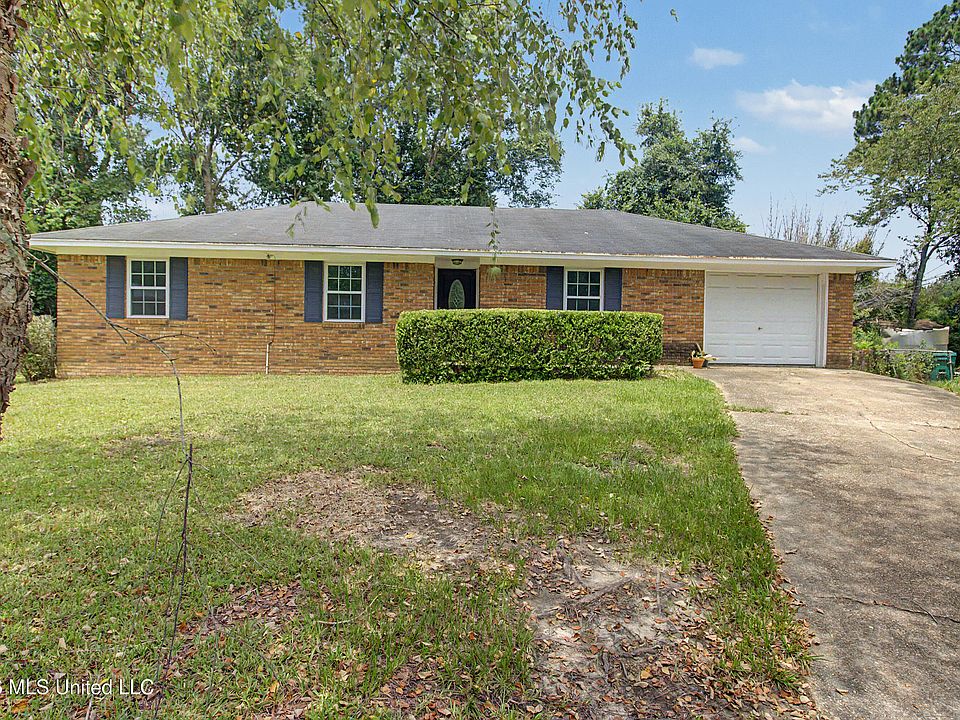 1st image of 13 Pearl Ct