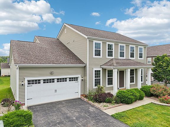 2nd image of 7080 Beachwood Way