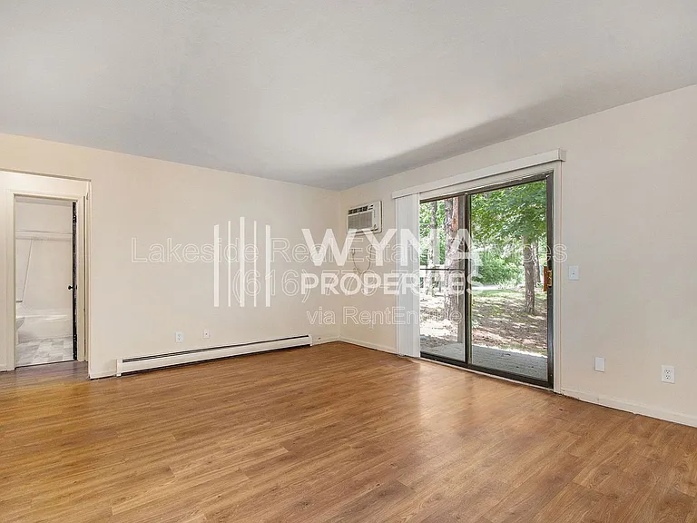 1009 36th St SW — Photo 19