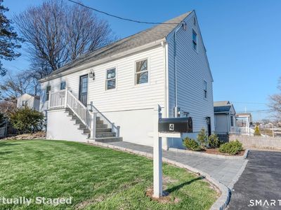 4 Robins Square East, Norwalk, CT, 06854