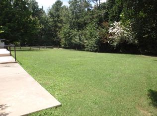 903 Northshore Ct, High Point, NC 27265