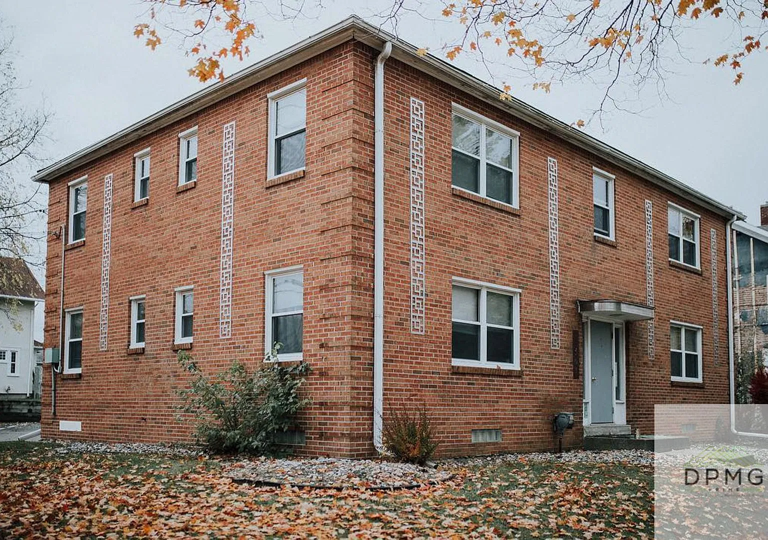 501 W Hillsdale — Photo 1