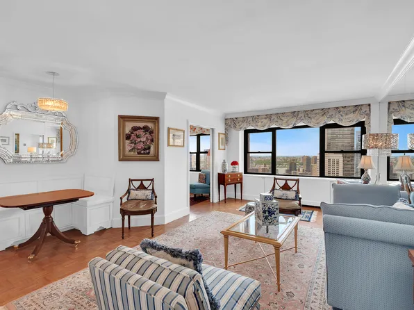 20 West 64th Street image 2 of 25