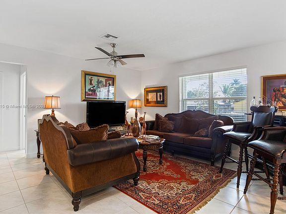 Family/TV Room