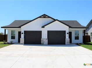 318 Dolphin Dr #A/B, Temple, TX 76501