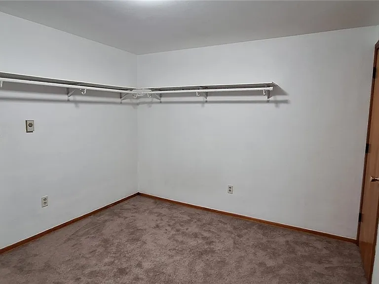 5124 Carnegie St — Photo 39