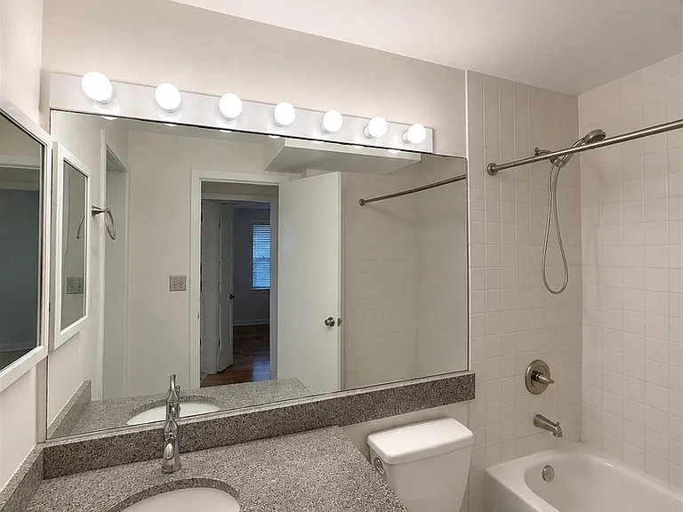 24 Chestnut St — Photo 8