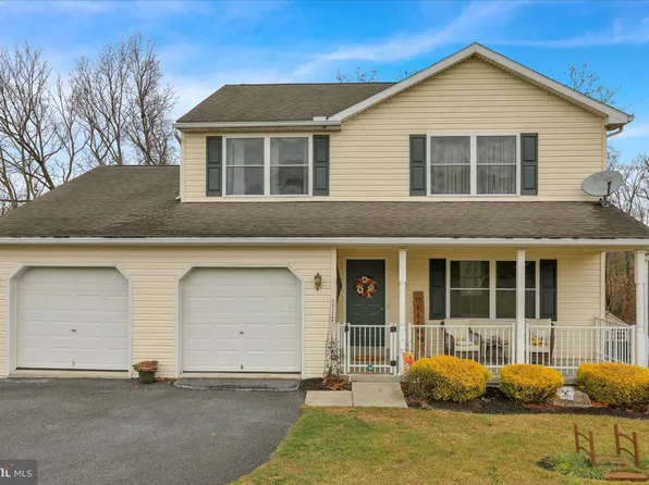 342 Dogwood Ln, Womelsdorf, PA 19567