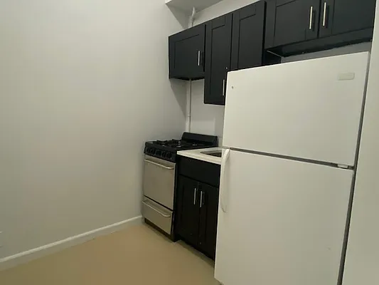 Rented by REAL New York | media 34