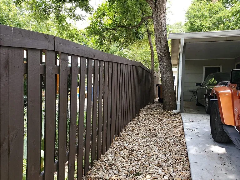 1408 Broadmoor Dr — Photo 20