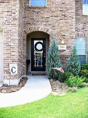 2nd image of 2913 Laurel Oak Dr