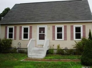 7 Penny Ct, Bradford, RI 02808