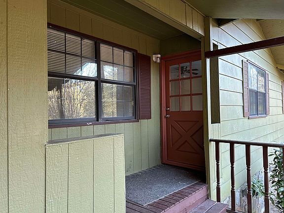 5th image of 752 Forest Cir N