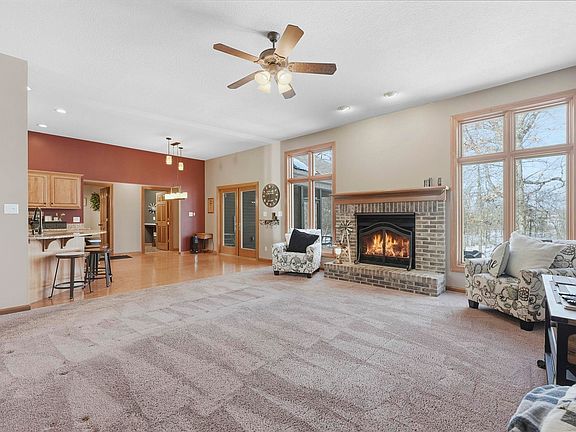 5th image of 2440 Forest Glen Ct