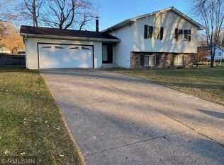 2720 Clarence St, Saint Paul, MN 55109