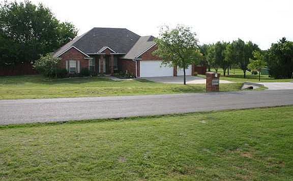 4th image of 15324 Elizabeth Dr