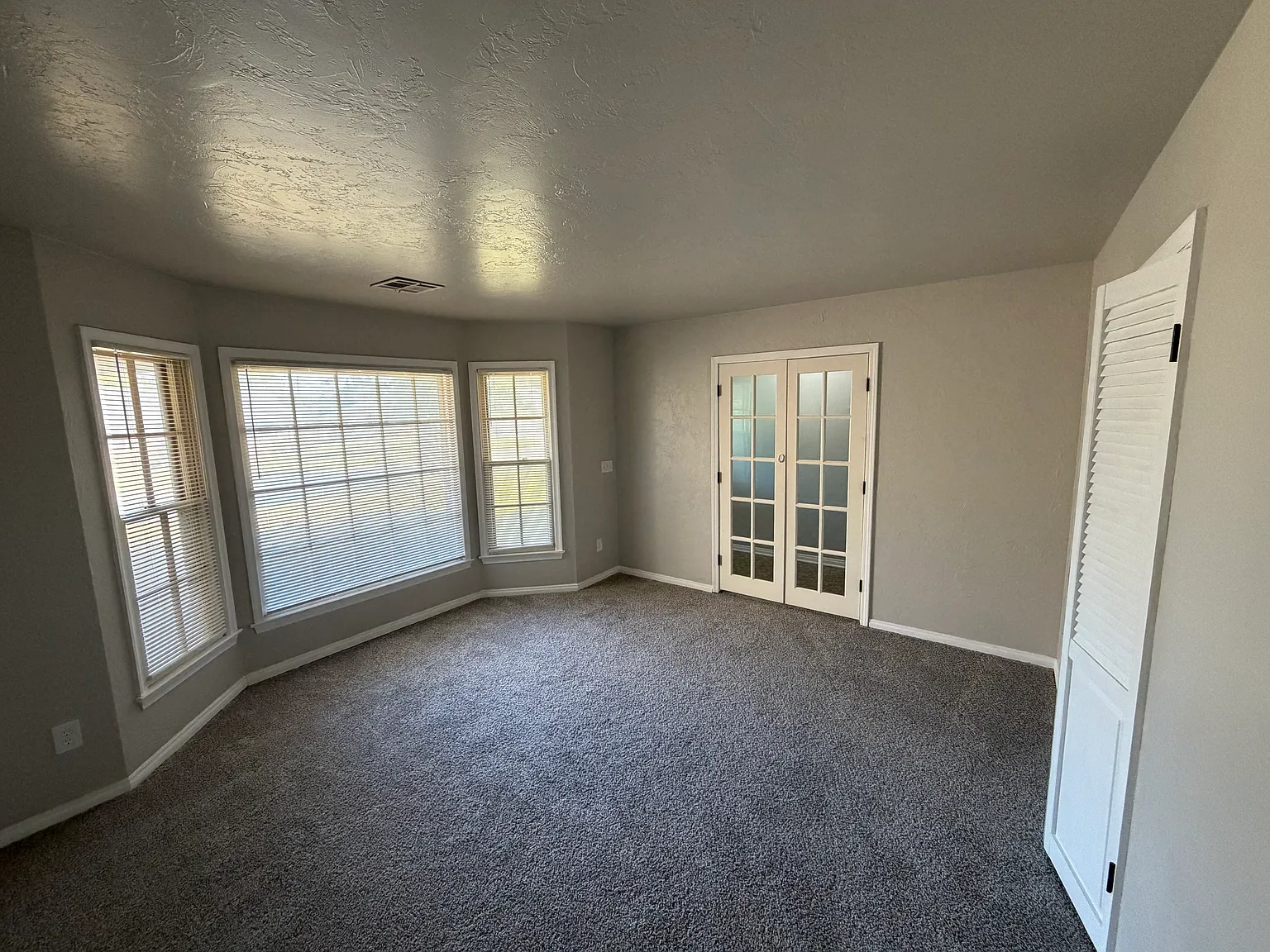 3 bed, 1381 sqft, $1,750 — Photo 4