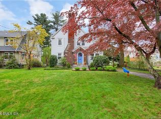 15 Tremont Ave, Stamford, CT 06906