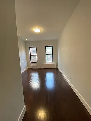Rented by CitySites Real Estate Group | media 8