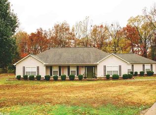 1097 Nicholas Cv, Benton, AR 72019