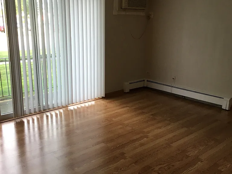 10300 Ridgeland Ave — Photo 3
