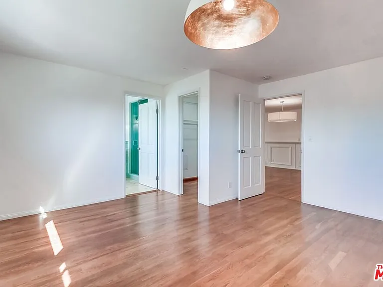 13203 Dewey St — Photo 11