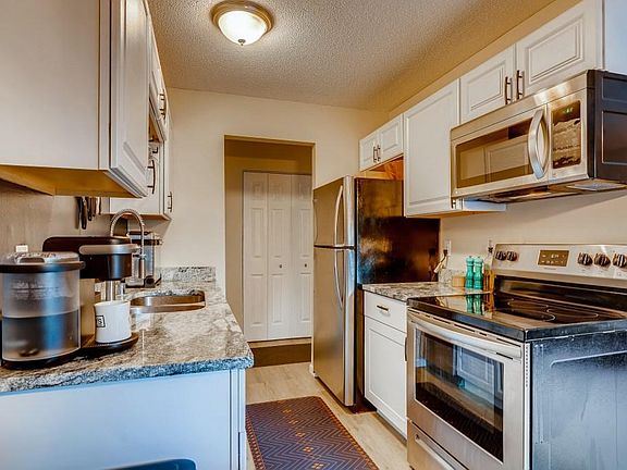 2nd image of 816 Old Settlers Trl APT 3