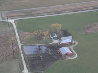 1906 Cedar Sauk Rd, Saukville, WI 53080