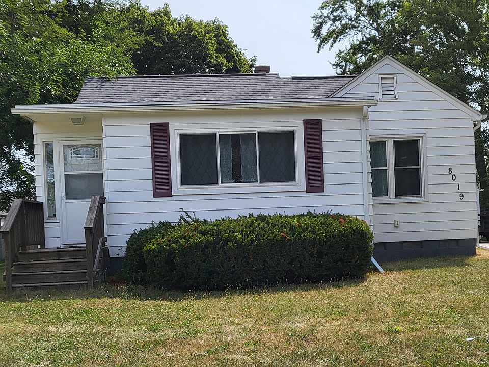 1st image of 8019 Lake Wood Dr