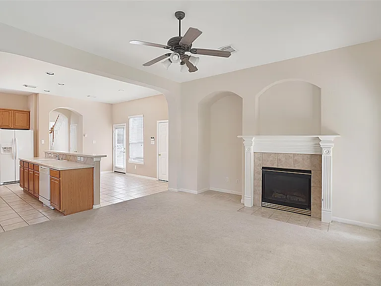 111 Zephyr Bend Pl — Photo 15