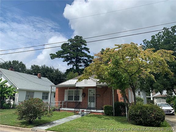 2nd image of 309 E 15th St