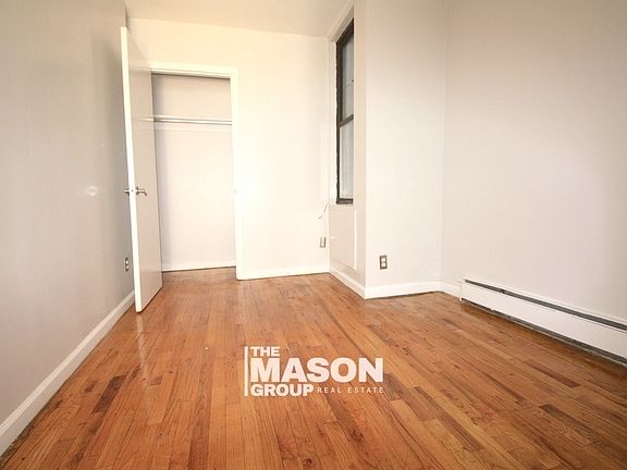 4th image of 514 W 48th St #4L
