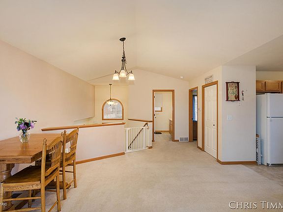 4th image of 2155 Winston View Dr NE