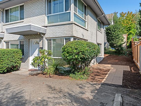 2nd image of 2739 NE 55th St #2739